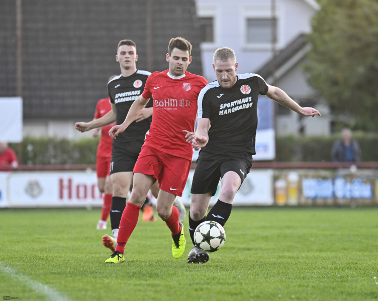 SV Hofbieber - SG Johannesberg: Fabio Ruppert gegen Jona Katusic