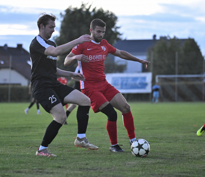 SV Hofbieber - SG Johannesberg: Niklas Schumann gegen Patrick Post