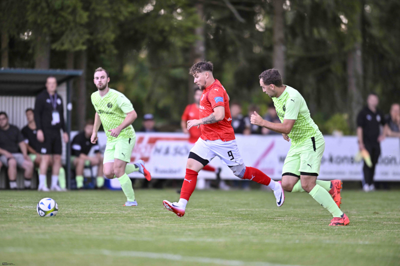 SG Haselbach - SV Burghaun: Alex Stoz