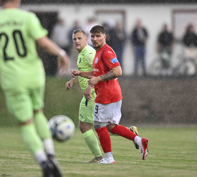 SG Haselbach - SV Burghaun: Alex Stoz