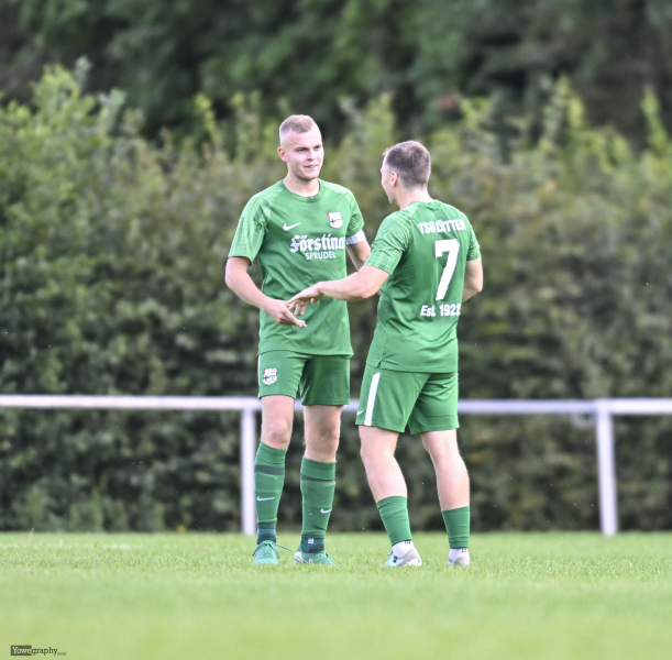 TSV Rothemann - TSG Lütter: Florian Schertell mit Koni Konstantin Höhl
