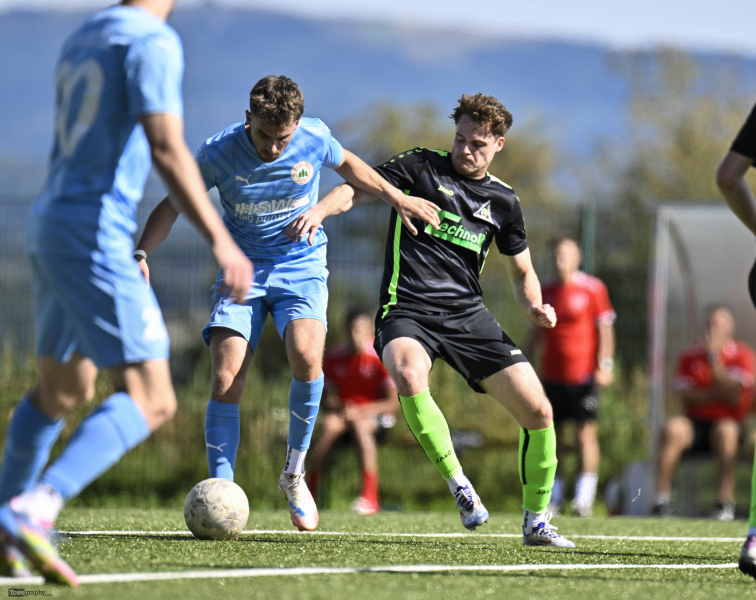 TSV Künzell - SV Großenlüder: Julian Parzeller gegen Henrik Ziegler