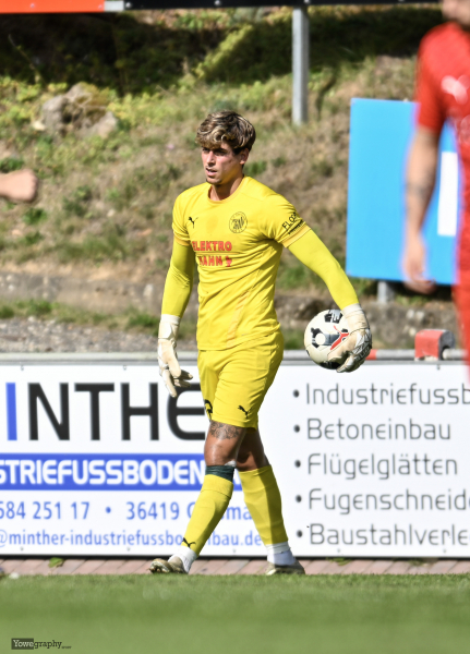 19_Yowegraphy_Jonas_Wenzel_250920_YZ99856