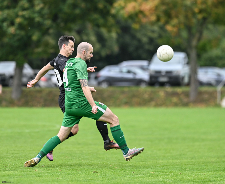 TSG Lütter - SV Mittelkalbach: Denis Dechant gegen Marijan Würtele