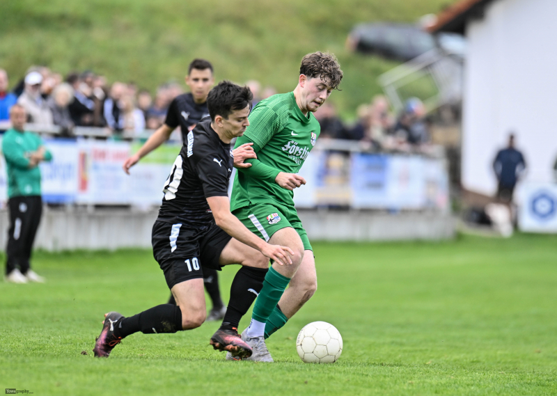 TSG Lütter - SV Mittelkalbach: Maximilian Pappert gegen Marijan Würtele