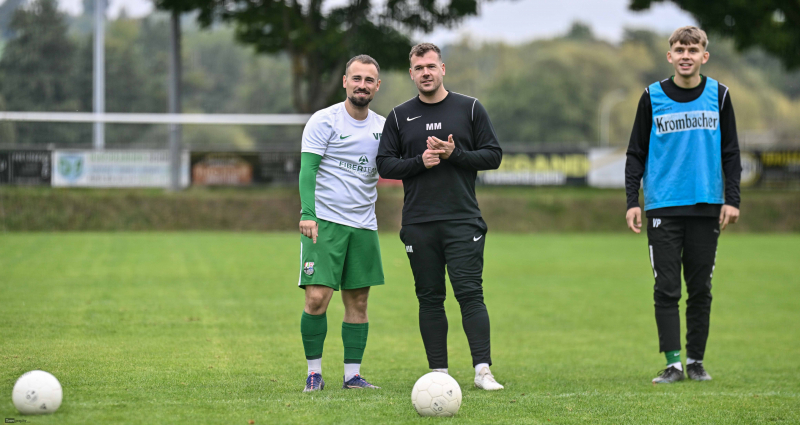 TSG Lütter - SV Mittelkalbach: Vinni Vincent Drüschler mit Elano Mario Müller