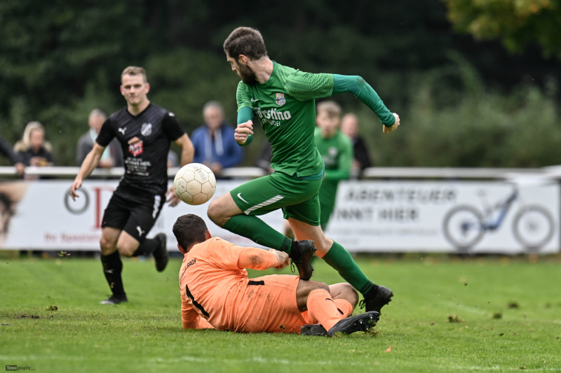 TSG Lütter - SV Mittelkalbach: Daniel Nüchter gegen Fabian Happ