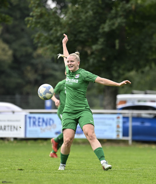 Damen TSG Lütter -  FC Schaafheim: Lena Grosser