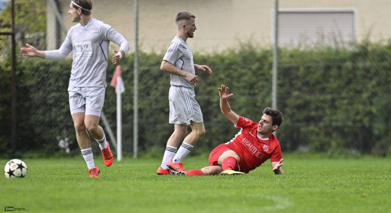 SV Hofbieber - FSV Dörnberg: Fabio Ruppert gegen Fabrice Hansch