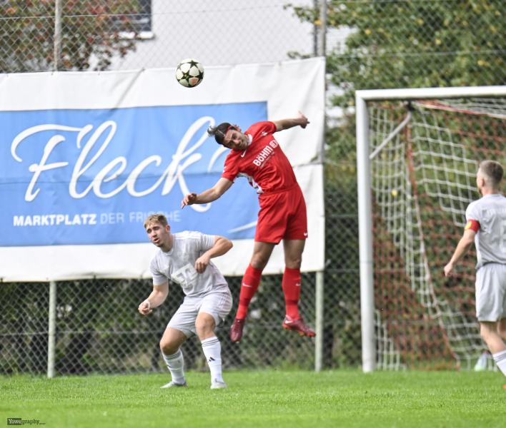 SV Hofbieber - FSV Dörnberg: Lukas Haas gegen Henrik Dietz
