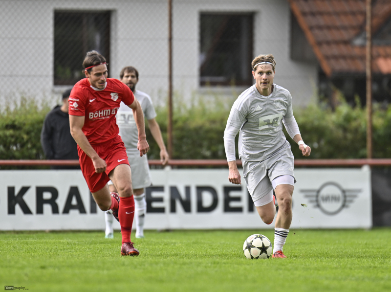 SV Hofbieber - FSV Dörnberg: Lukas Haas gegen Max Scheuermann
