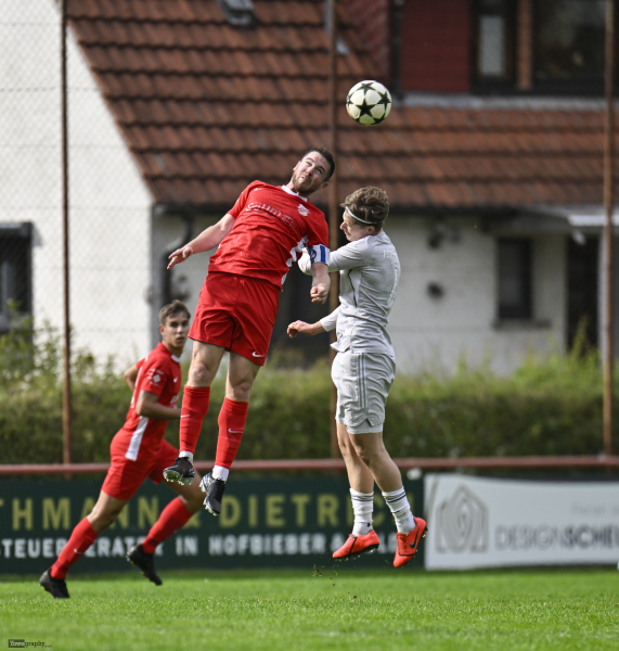 SV Hofbieber - FSV Dörnberg: Kevin Krieger gegen Max Scheuermann