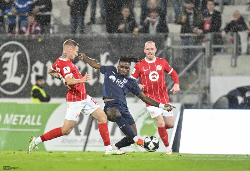 OFC Kickers Offenbach - SG Barockstadt Fulda: Hans Nunoo Sarpei