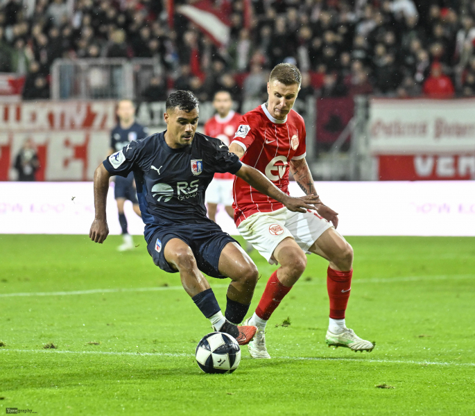OFC Kickers Offenbach - SG Barockstadt Fulda: Nicola Jose Arcanjo Köhler gegen Luca Stellwagen