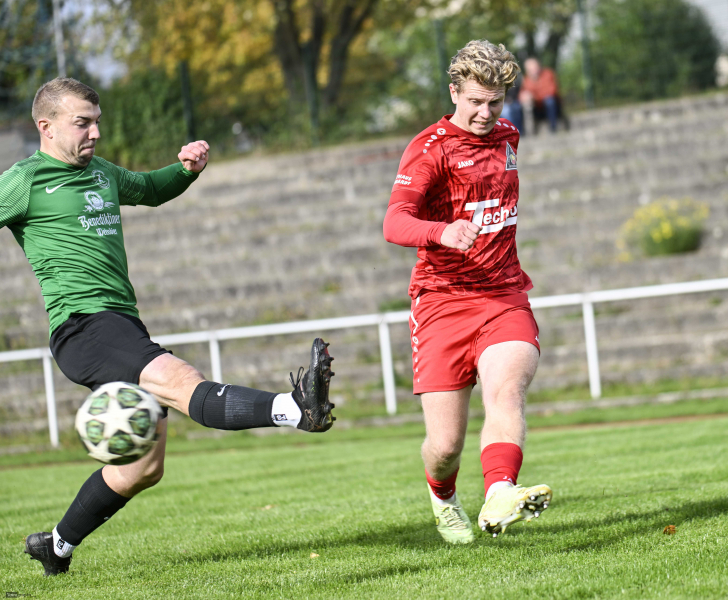 SV Teutonia Großenlüder - FSG Vogelsberg: Christoph Narz gegen Niklkas Wese