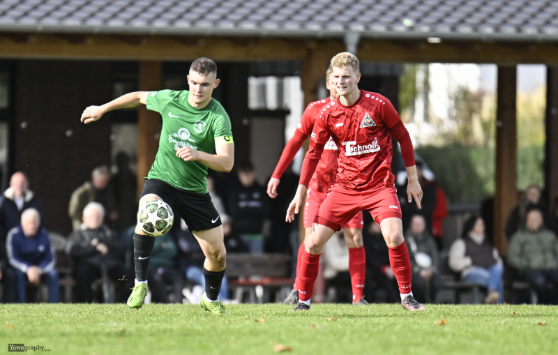 SV Teutonia Großenlüder - FSG Vogelsberg: Lars Bourscheidt gegen Hendrik Auth