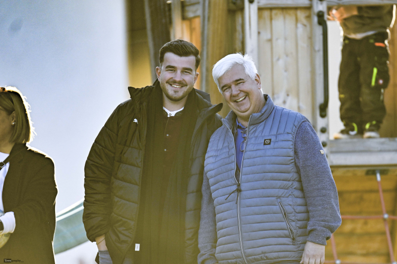 TSV Künzell - ESV Hönebach: Leon Zentgraf mit Vater und Bürgermeister Timo Zentgraf