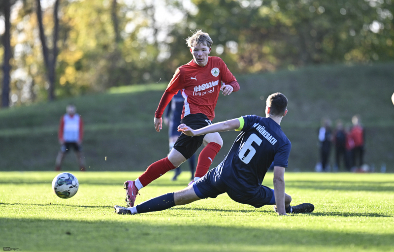 TSV Künzell - ESV Hönebach: Jonas Schmitt gegen Kilian Krüger