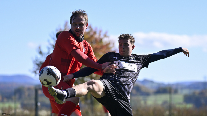TSV Künzell - SV Hofbieber: Carl-Sebastian Dege gegen Aaron Goldbach