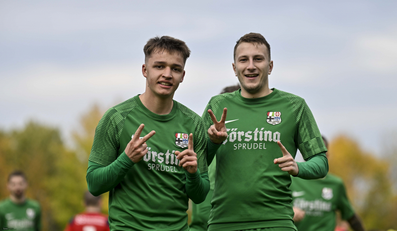 SG Schmalnau Hettenhausen - TSG Lütter: Noah Maienschein mit Maxim koch