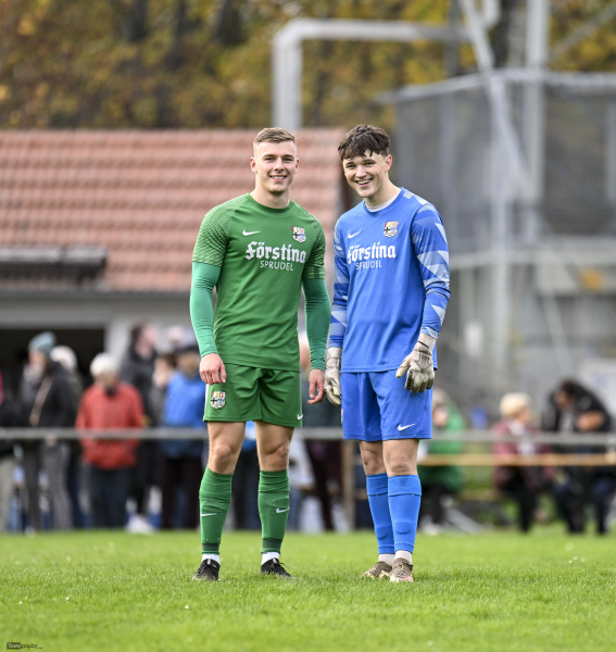 SG Schmalnau Hettenhausen - TSG Lütter: Marius Arnold mit David Schramm