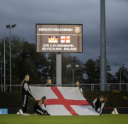 12_Yowegraphy_Jonas_Wenzel_251023_YZ93188