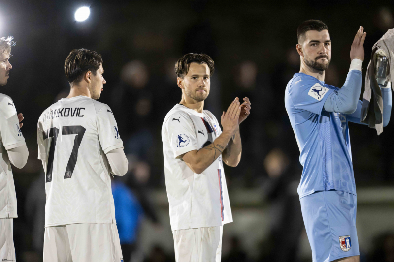 16_Yowegraphy_Jonas_Wenzel_251029_YZ97743