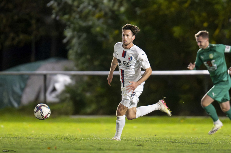 24_Yowegraphy_Jonas_Wenzel_251029_YZ97931