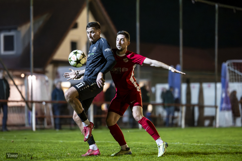 SV Hofbieber - SG Klei Hun Do: Jakub Swinarski gegen Tarik Faber