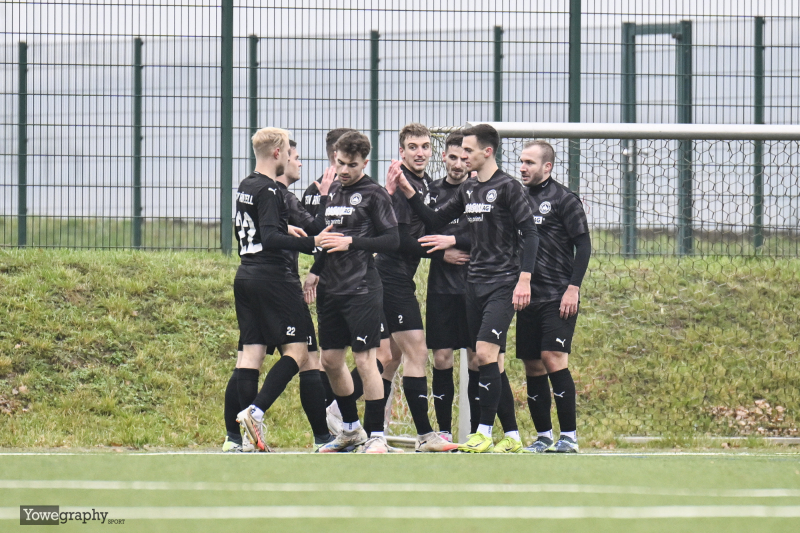 17_Yowegraphy_Jonas_Wenzel_251108_YZ97003