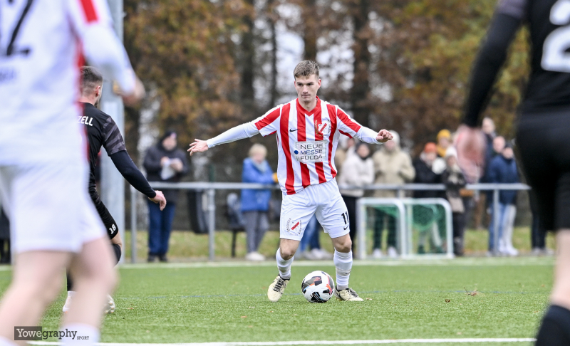 22_Yowegraphy_Jonas_Wenzel_251108_YZ97173