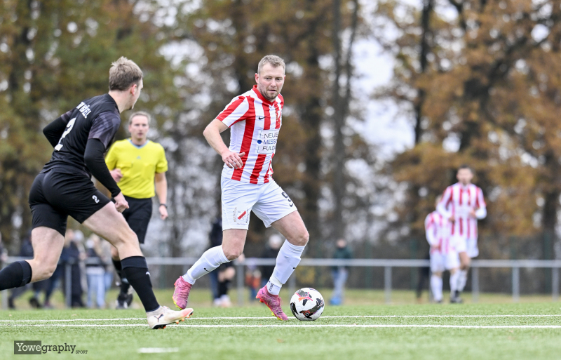 24_Yowegraphy_Jonas_Wenzel_251108_YZ97224