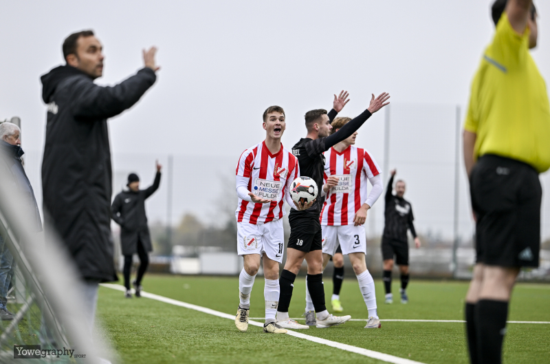 30_Yowegraphy_Jonas_Wenzel_251108_YZ97332