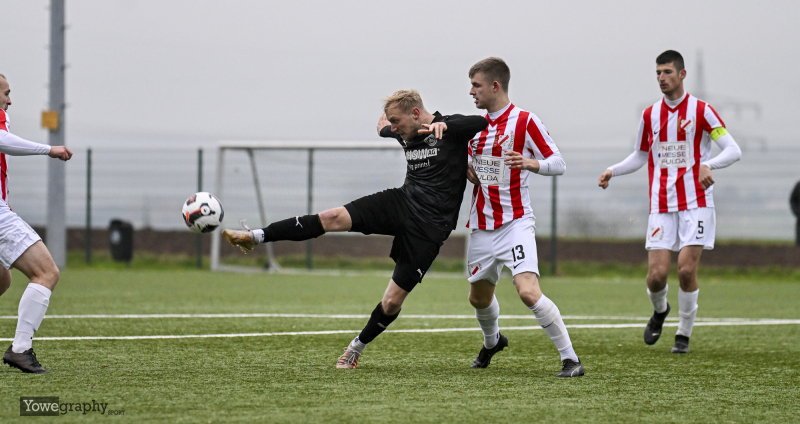 47_Yowegraphy_Jonas_Wenzel_251108_YZ98089