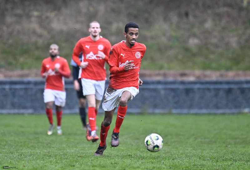 10_Yowegraphy_Jonas_Wenzel_251109_YZ99653