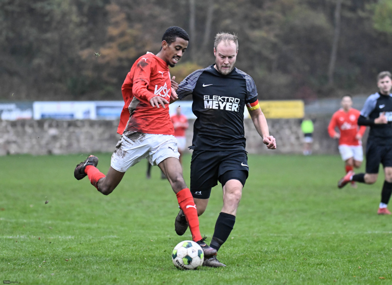 12_Yowegraphy_Jonas_Wenzel_251109_YZ99675