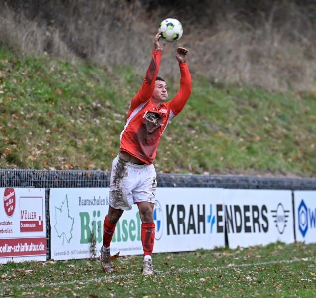 20_Yowegraphy_Jonas_Wenzel_251109_YZ99743