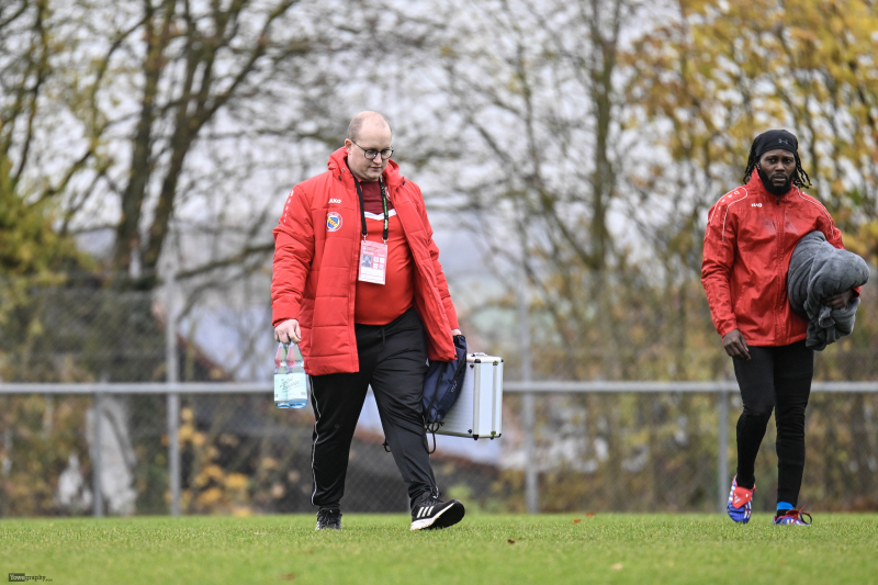 10_Yowegraphy_Jonas_Wenzel_251109_YZ98783