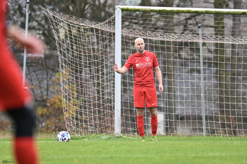 19_Yowegraphy_Jonas_Wenzel_251109_YZ98853