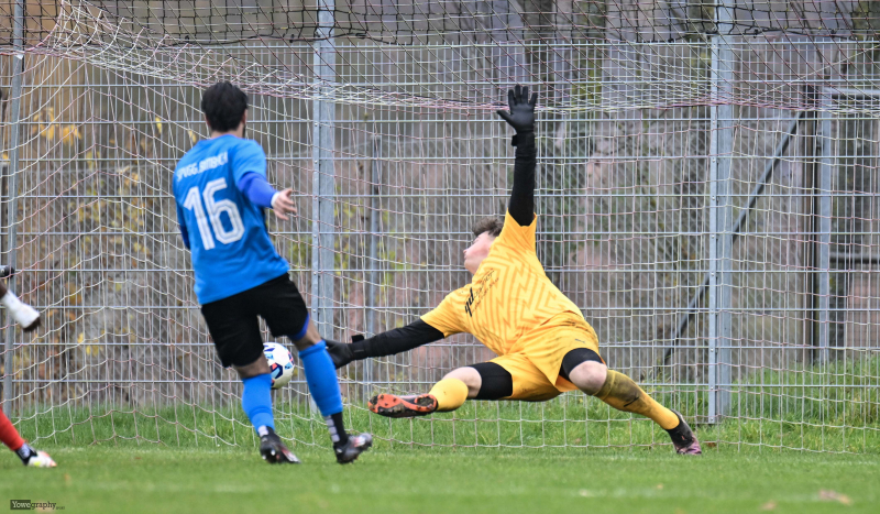 24_Yowegraphy_Jonas_Wenzel_251109_YZ98918