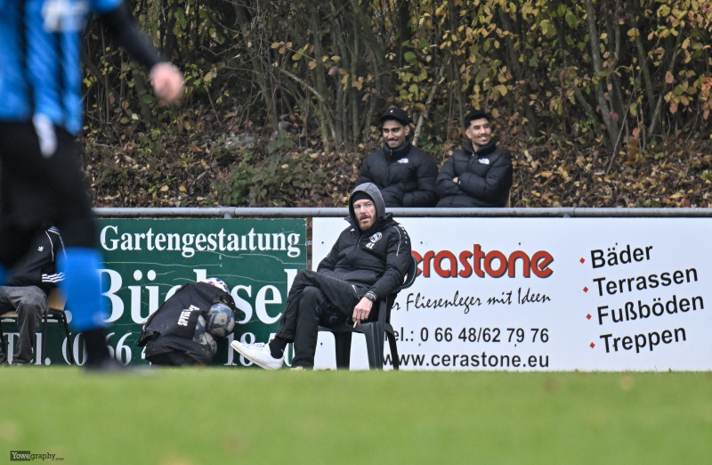 37_Yowegraphy_Jonas_Wenzel_251109_YZ99038