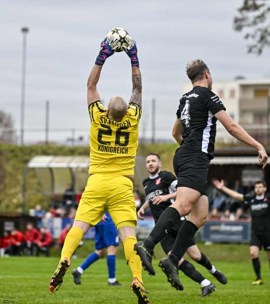 16_Yowegraphy_Jonas_Wenzel_251115_YZ92172