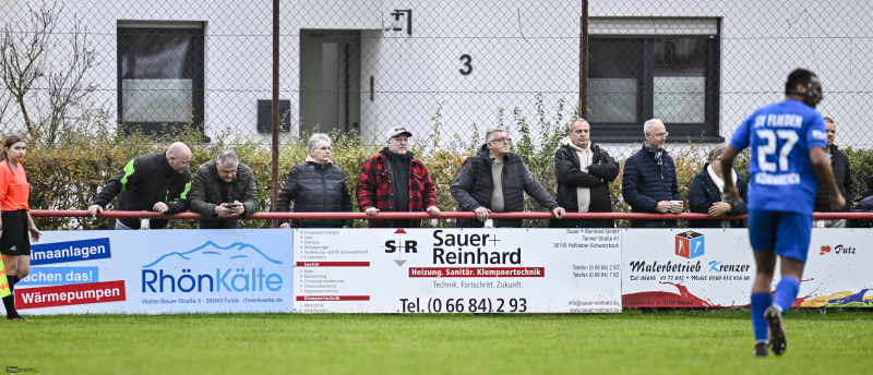 19_Yowegraphy_Jonas_Wenzel_251115_YZ92471