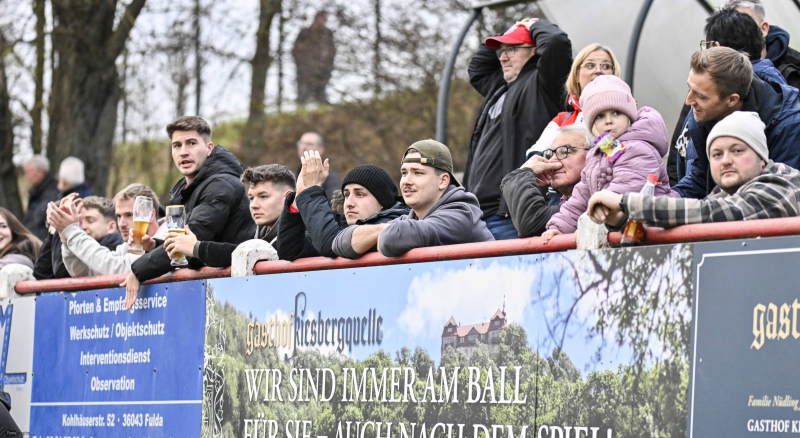 22_Yowegraphy_Jonas_Wenzel_251115_YZ92517