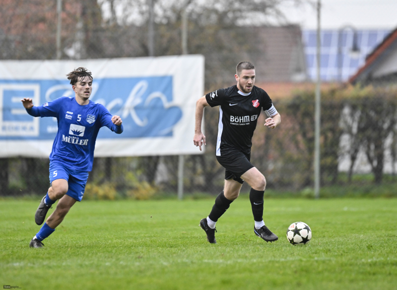 30_Yowegraphy_Jonas_Wenzel_251115_YZ92380