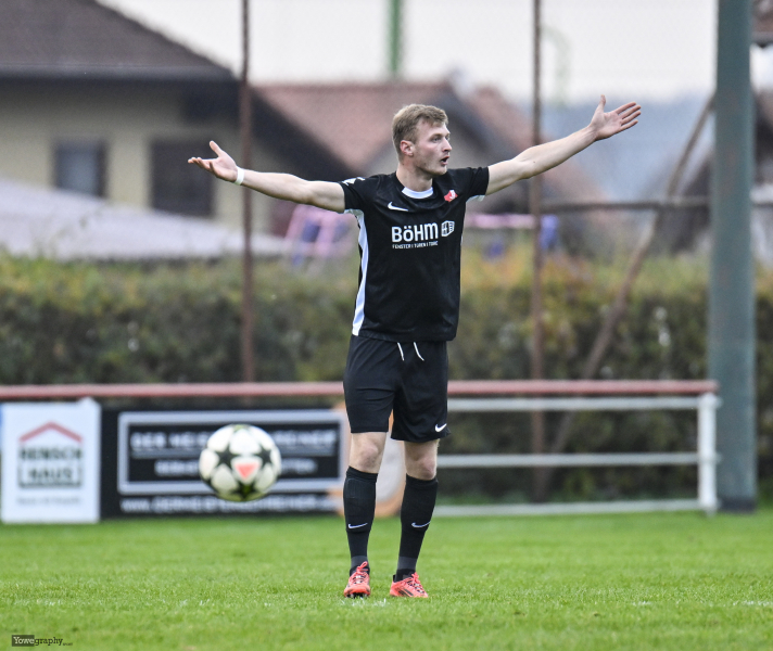 31_Yowegraphy_Jonas_Wenzel_251115_YZ92653