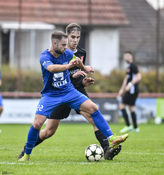 33_Yowegraphy_Jonas_Wenzel_251115_YZ92753