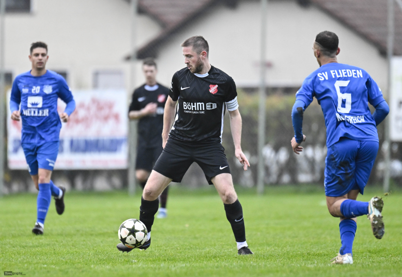 40_Yowegraphy_Jonas_Wenzel_251115_YZ92449