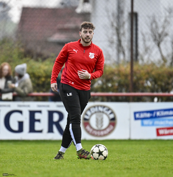 46_Yowegraphy_Jonas_Wenzel_251115_YZ93145