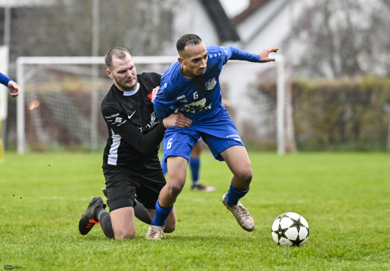 48_Yowegraphy_Jonas_Wenzel_251115_YZ93183